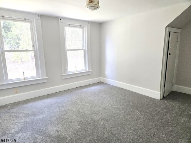 Building Photo - 51 Carrell Rd