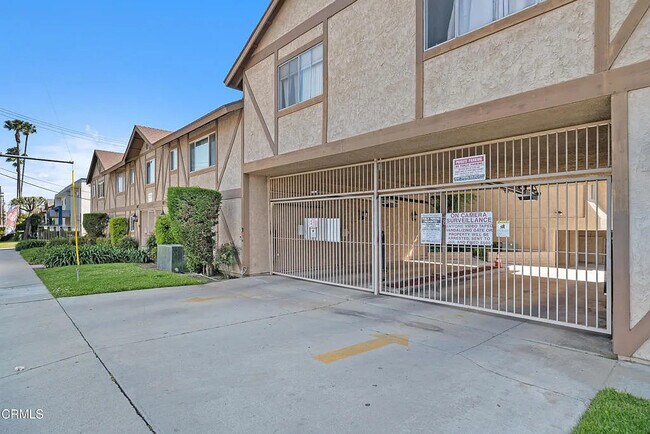 Building Photo - Bright 1-Bed with In-Unit Laundry, Central AC, and Carport in Prime Alhambra Location