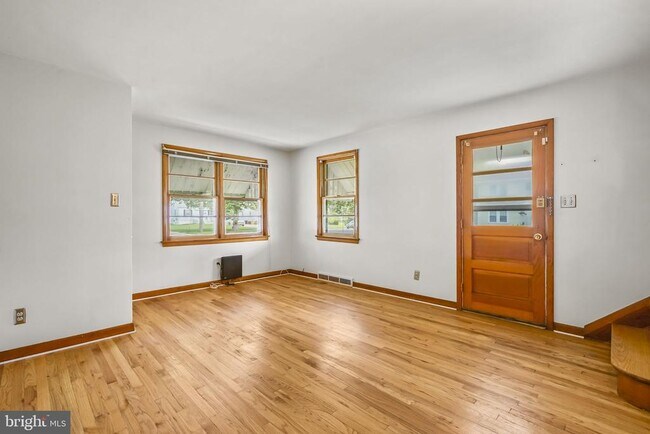 Building Photo - 1125 Parkway Ave