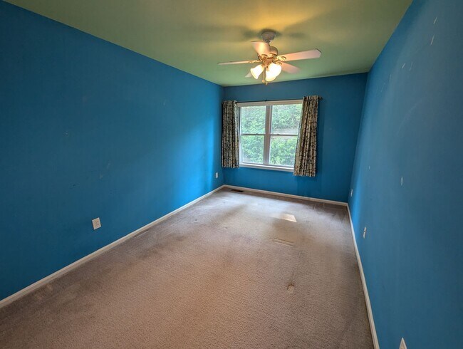 Building Photo - 14 Sand Hill Ct