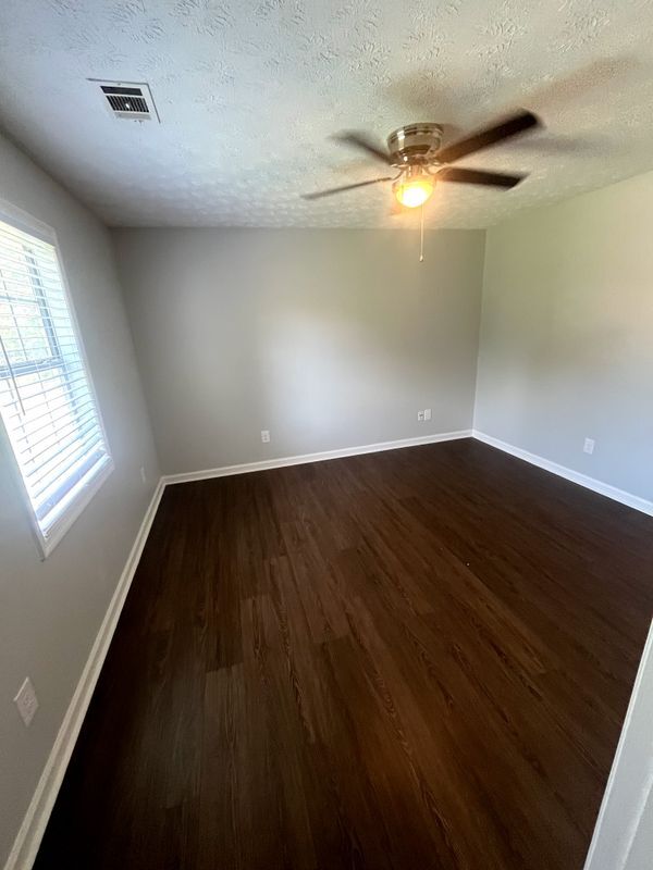 Building Photo - 2606 Kennon Ct