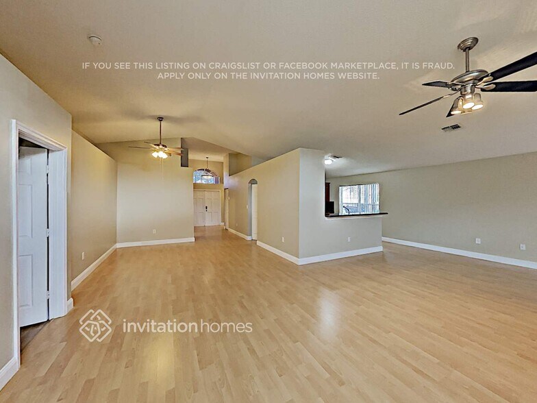 Building Photo - 5459 NW 120th Ave