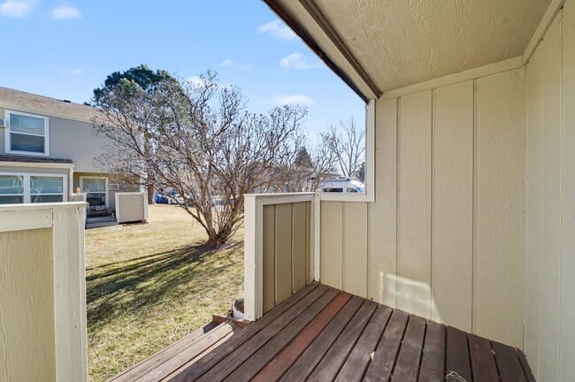 Building Photo - 1018 Davidson Dr