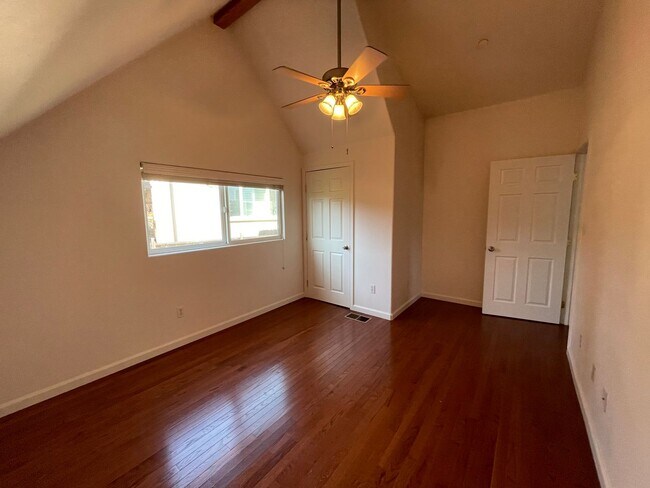 Building Photo - 837 Bantam Way