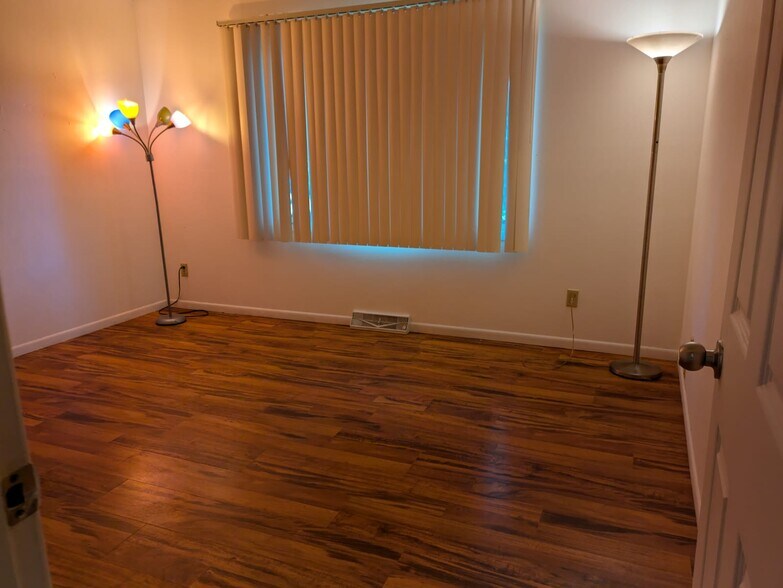 Building Photo - 2101 Adderbury Cir