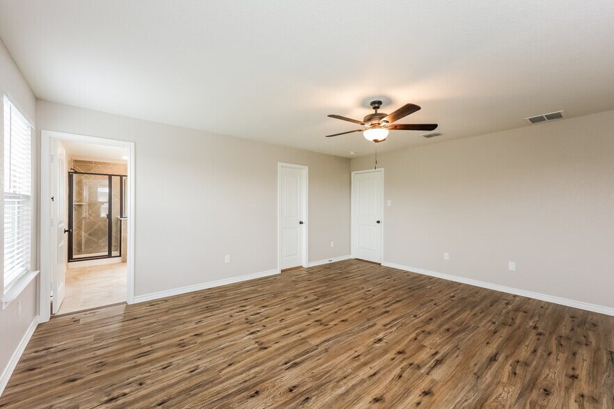 Building Photo - 14310 Omicron Dr