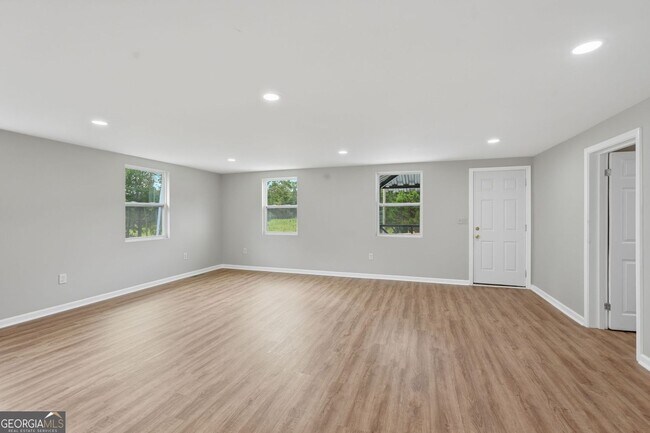 Building Photo - 7134 Williams Rd