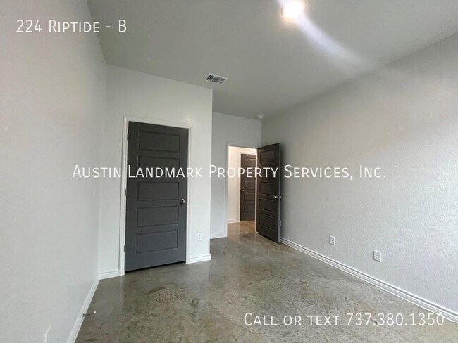 Building Photo - 224 Riptide Dr