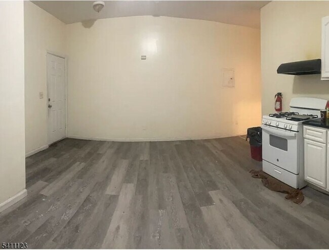 Building Photo - 286 Broadway