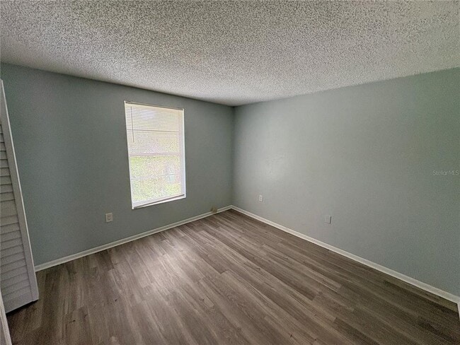 Building Photo - 408 57th Ave Dr E