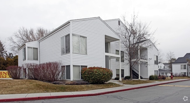 Primary Photo - Covewood Village Apartments