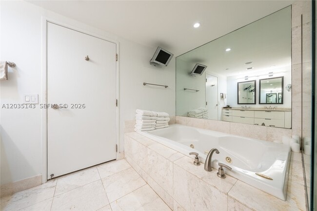 Building Photo - 9401 Collins Ave