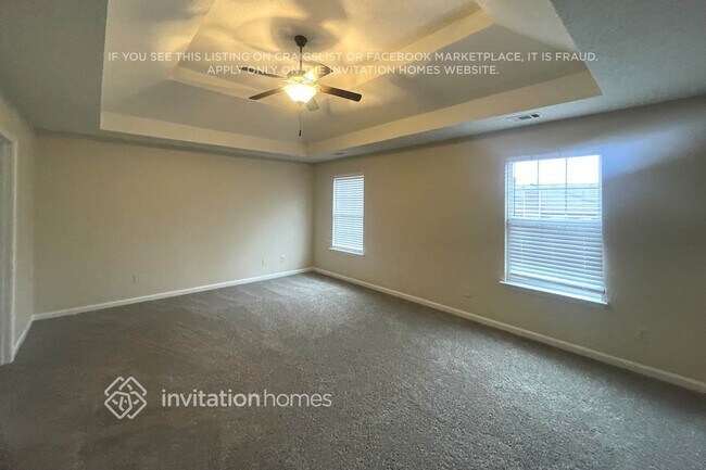 Building Photo - 471 Charles Towne Ave