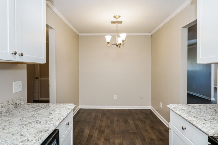 Building Photo - 916 Northern Oaks Terrace