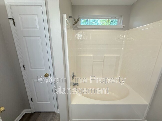 Building Photo - 3715 Bullard St