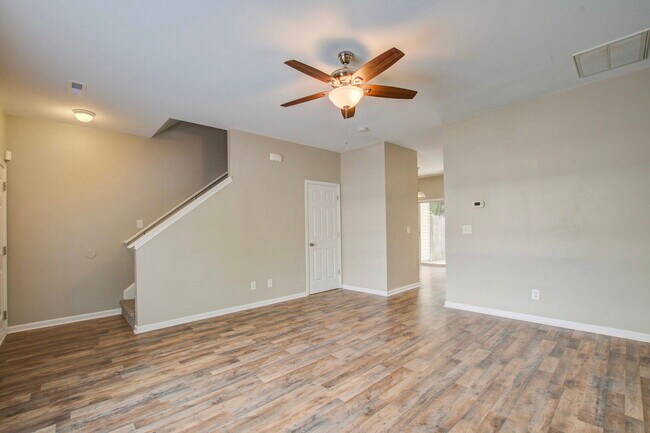 Building Photo - 1003 Lexi Ct