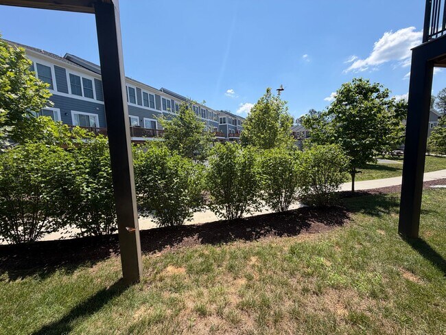 Building Photo - 3155 Horizon Rd