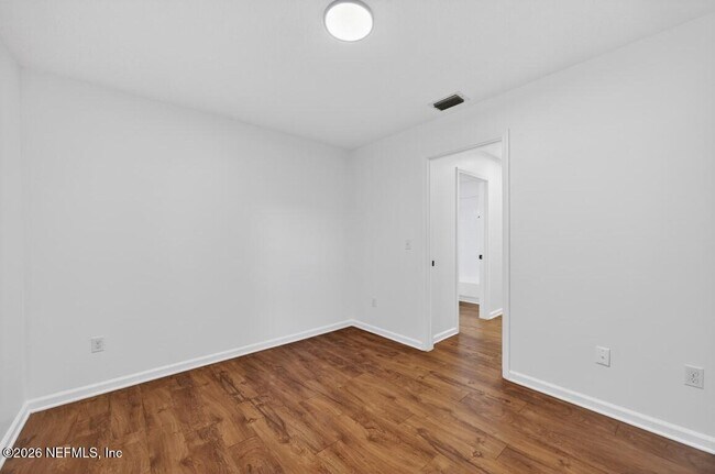 Building Photo - 411 Pearl St