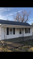 Building Photo - 705 Moss Ln