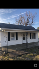 Building Photo - 705 Moss Ln