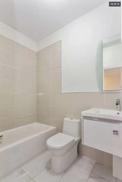 Building Photo - 144 Fulton Ave