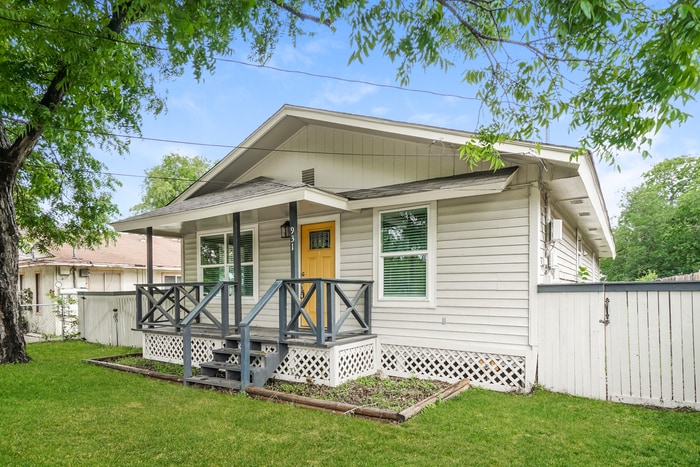Building Photo - 931 W Hutchins Pl