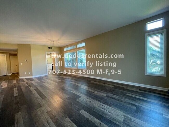 Building Photo - 2038 Stonefield Ln