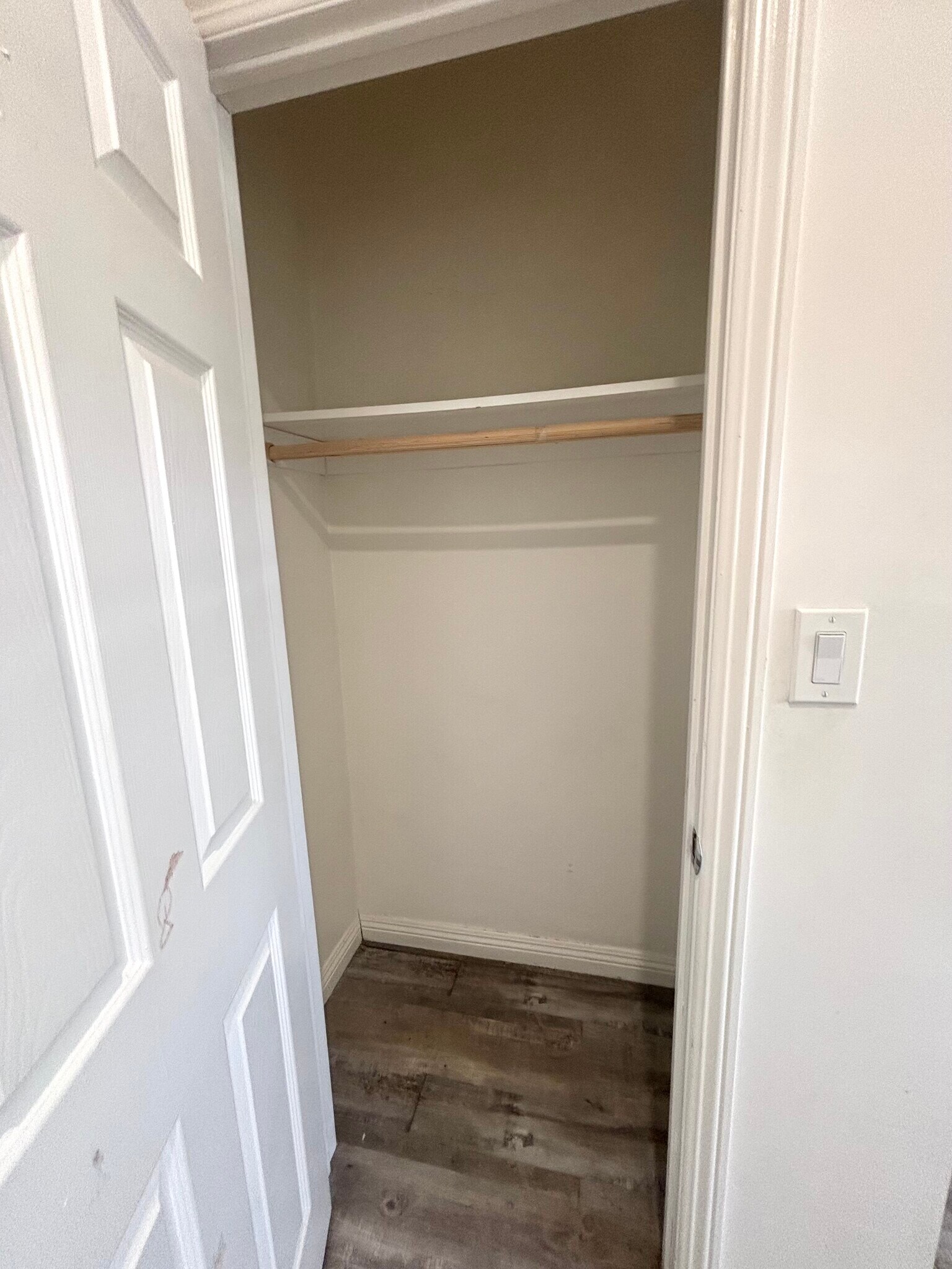 Building Photo - 2905 Van Buren Pl