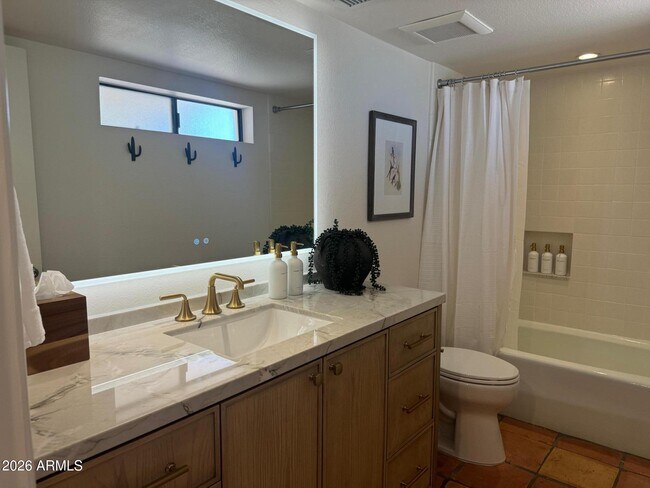 Building Photo - 1725 Staghorn Ln