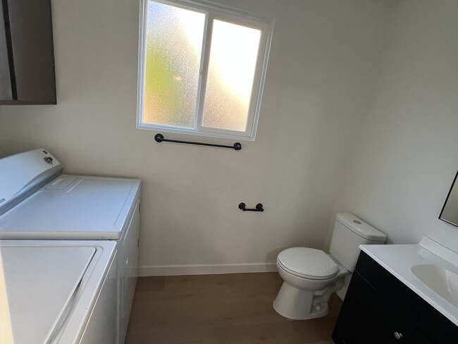 Building Photo - 7424 Launa Dr