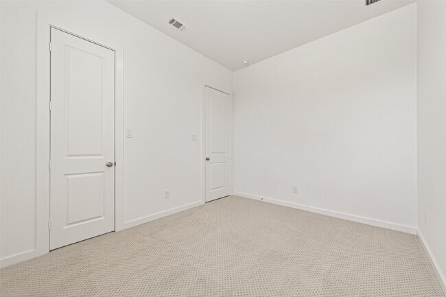 Building Photo - 7427 Compass Dr