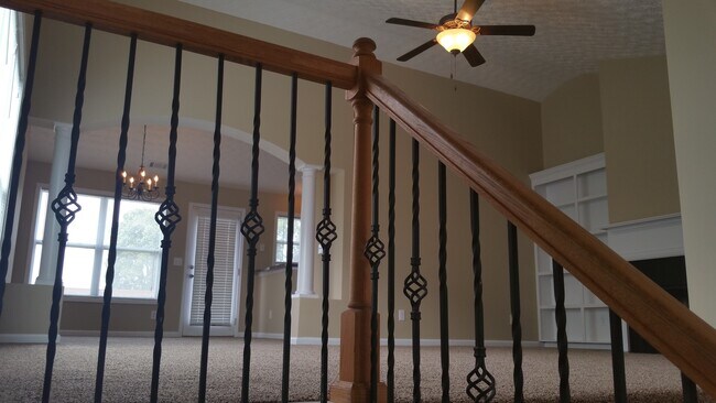 Building Photo - Coming Soon (2/24/26) Amazing 5 Bedroom Home for Lease