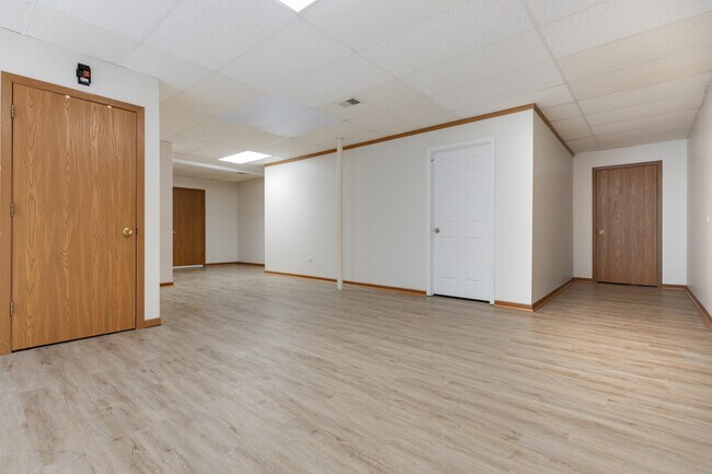Building Photo - 1791 Barnhill Dr