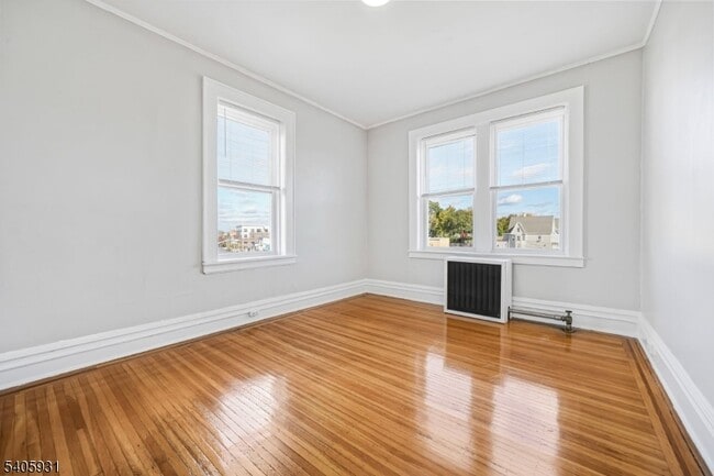 Building Photo - 420 Bloomfield Ave