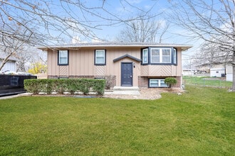 Building Photo - 1701 SE 2 St