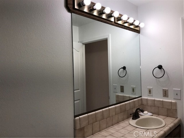 Building Photo - 8355 Broadview Dr