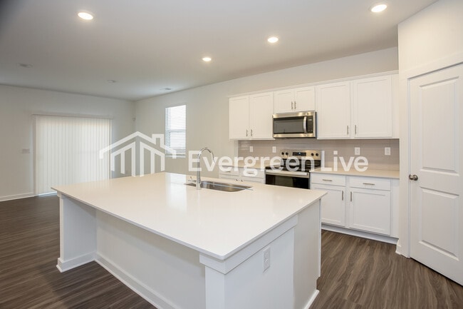 Building Photo - 562 Mountain Vw Dr