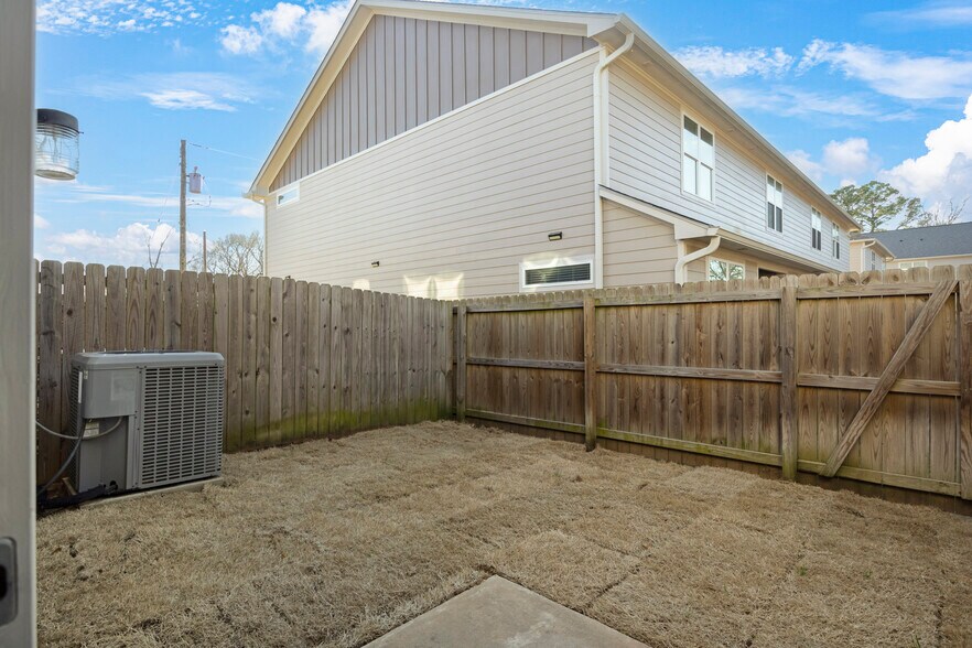 Backyard - 16076 Echo Glen Dr