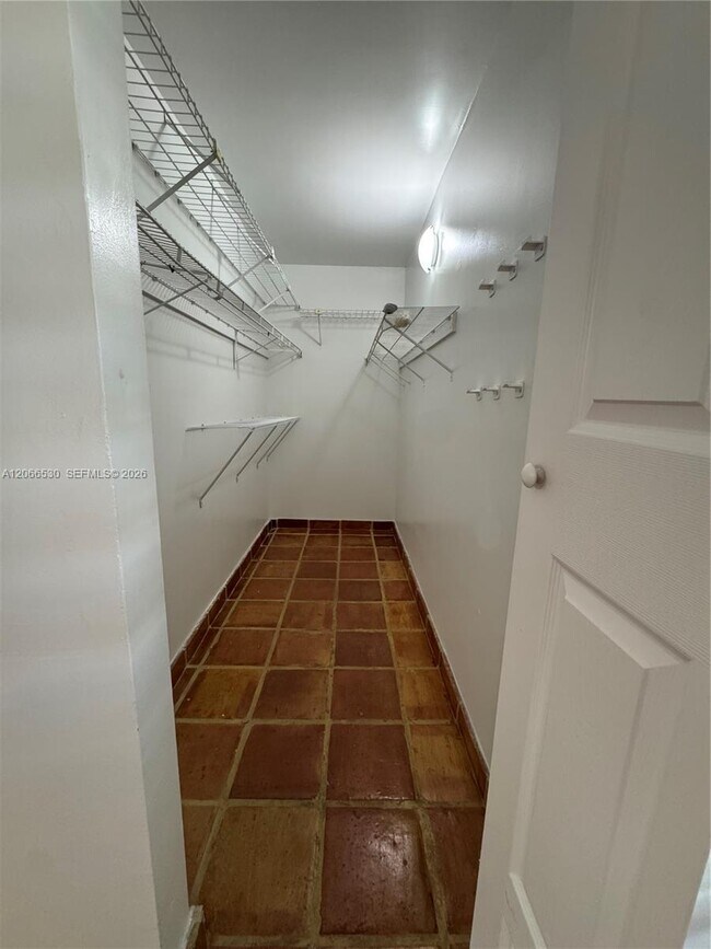 Building Photo - 8999 SW 123rd Ct