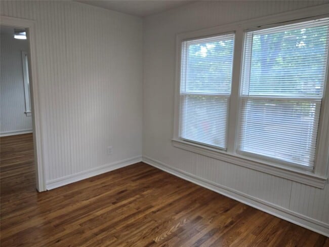 Building Photo - 4213 Ramsey Ave