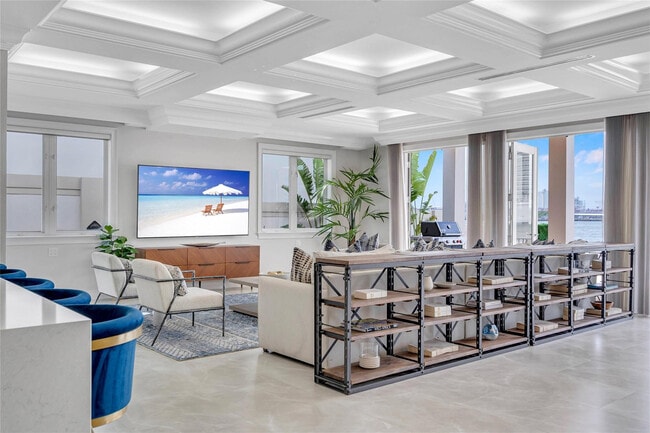 Building Photo - 1949 Harbourview Dr