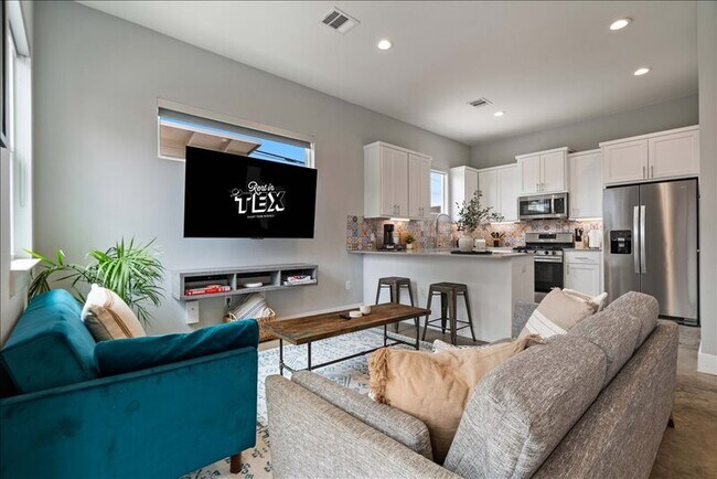 Building Photo - 6301 Santos St