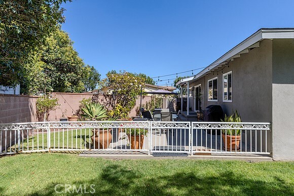 Building Photo - 9233 Vicki Dr