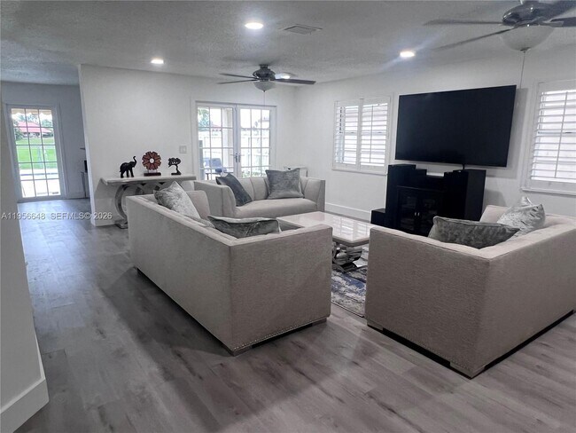 Building Photo - 7415 Coldstream Dr