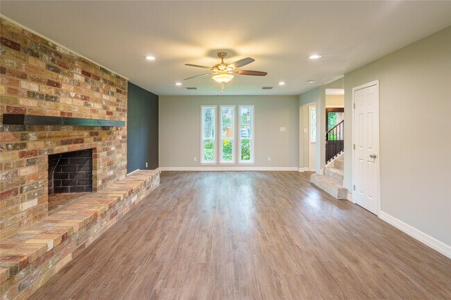 Building Photo - 13018 Wincrest Ct