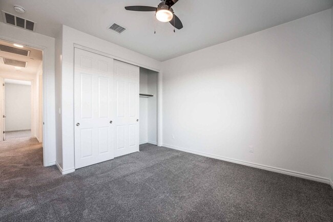 Building Photo - A stunning 4 Bedroom home nestled in the prestigious community in Henderson!