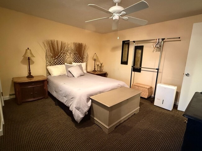Building Photo - Charming 3-Bedroom Condo in Laconia, NH – ...