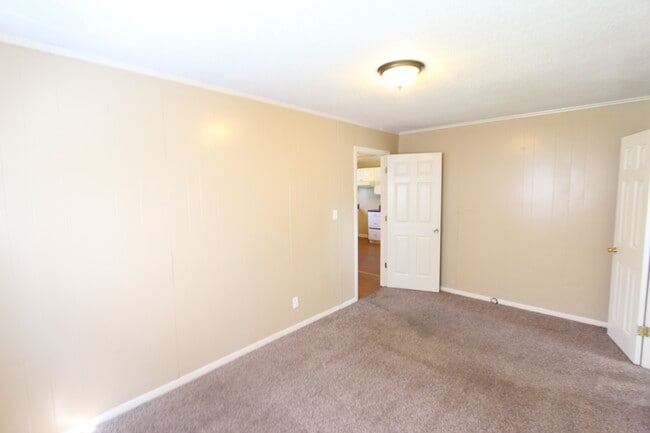 Building Photo - 505 Sunrise Blvd