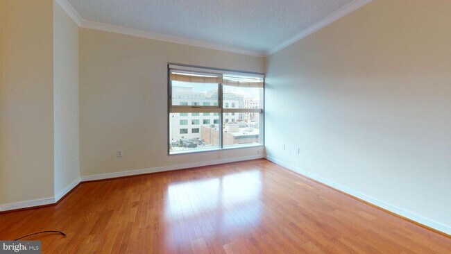 Building Photo - 777 7th St NW