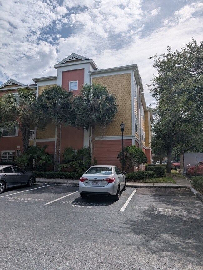 Building Photo - 4207 S Dale Mabry Hwy